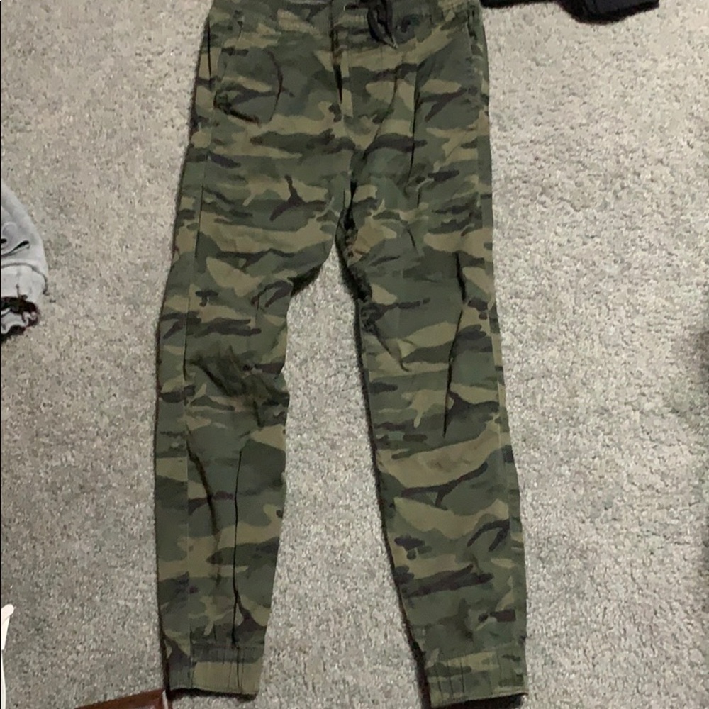 Hollister camo joggers